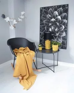 Beliani Keinutuoli Muovi Musta HARMONY -Käsinojalliset tuolit Winkel undef src sa picid 769335 type whitesh image