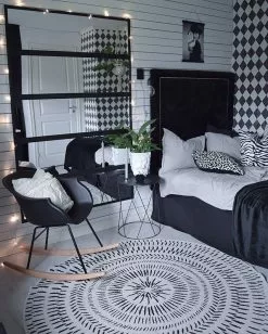 Beliani Keinutuoli Muovi Musta HARMONY -Käsinojalliset tuolit Winkel undef src sa picid 781940 type whitesh image