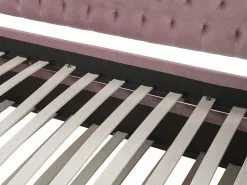 Beliani Sänky Sametti Lisävuode Vaaleanpunainen 90 X 200 Cm MONTARGIS -Käsinojalliset tuolit Winkel undef src sa picid 798318 type whitesh image