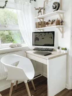 Beliani Tuoli Muovi Valkoinen 2 Kpl CHARLOTTE -Käsinojalliset tuolit Winkel undef src sa picid 812451 type whitesh image