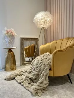 Beliani Nojatuoli Keltainen Sametti LOVIKKA 14 Beliani Nojatuoli Keltainen Sametti LOVIKKA -Käsinojalliset tuolit Winkel undef src sa picid 818959 type whitesh image