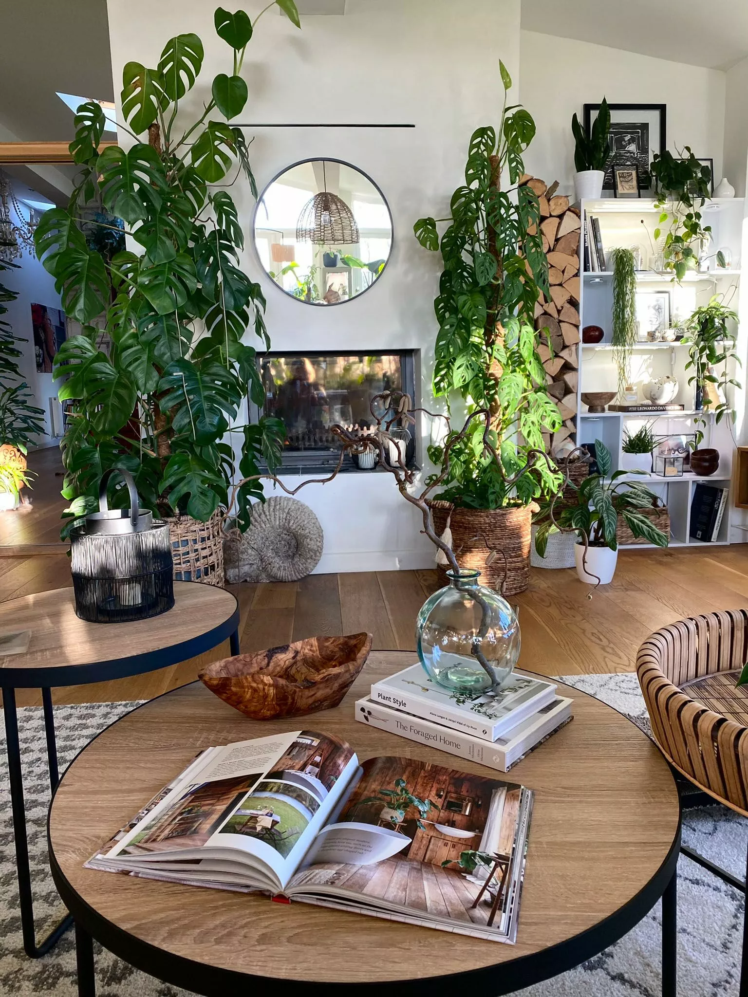 Beliani Sohvapöytä Iso Ja Keskikokoinen Vaalea Puu/musta 2 Kpl MELODY 4 Beliani Sohvapöytä Iso Ja Keskikokoinen Vaalea Puu/musta 2 Kpl MELODY - Image 4