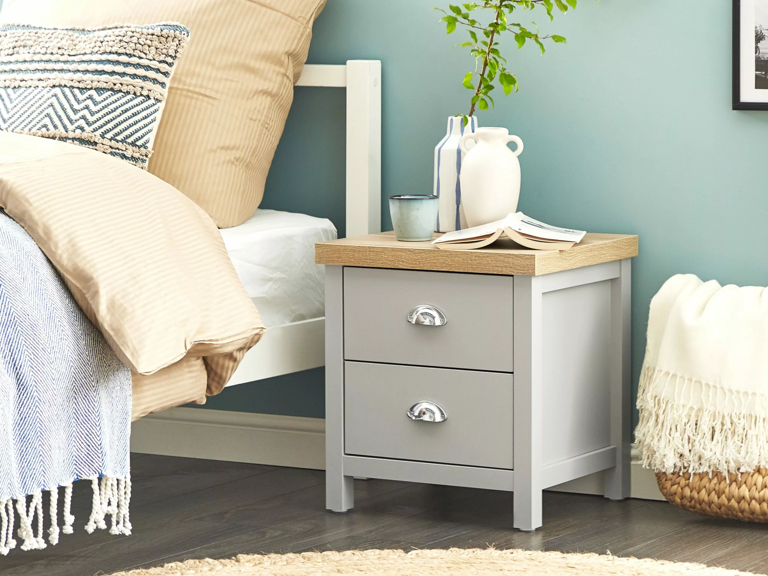 Beliani Yöpöytä 2 Laatikkoa Vaaleanharmaa/vaalea Puu CLIO - Image 2