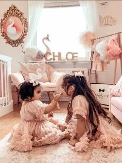 Beliani Nojatuoli Samettinen Vaaleanpunainen KARIS -Käsinojalliset tuolit Winkel undef src sa picid 828193 type whitesh image