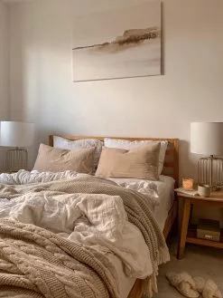 Beliani Sivupöytä Vaalea Puu TULARE -Käsinojalliset tuolit Winkel undef src sa picid 831258 type whitesh image