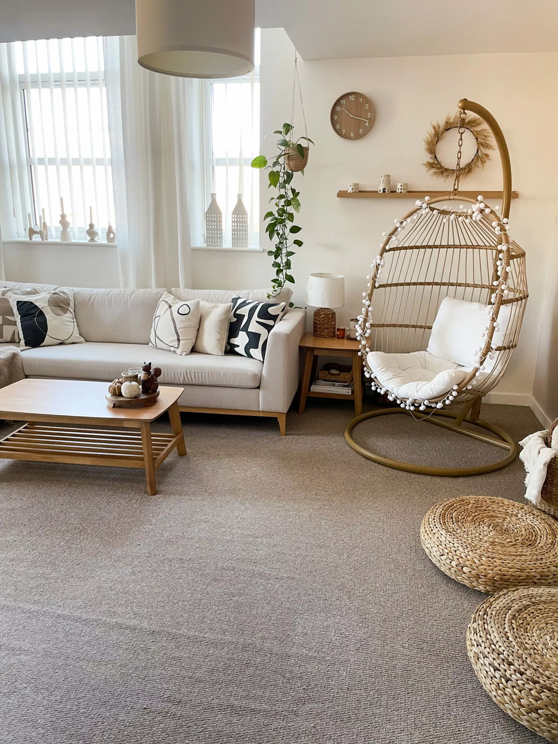 Beliani Sivupöytä Vaalea Puu TULARE - Image 4