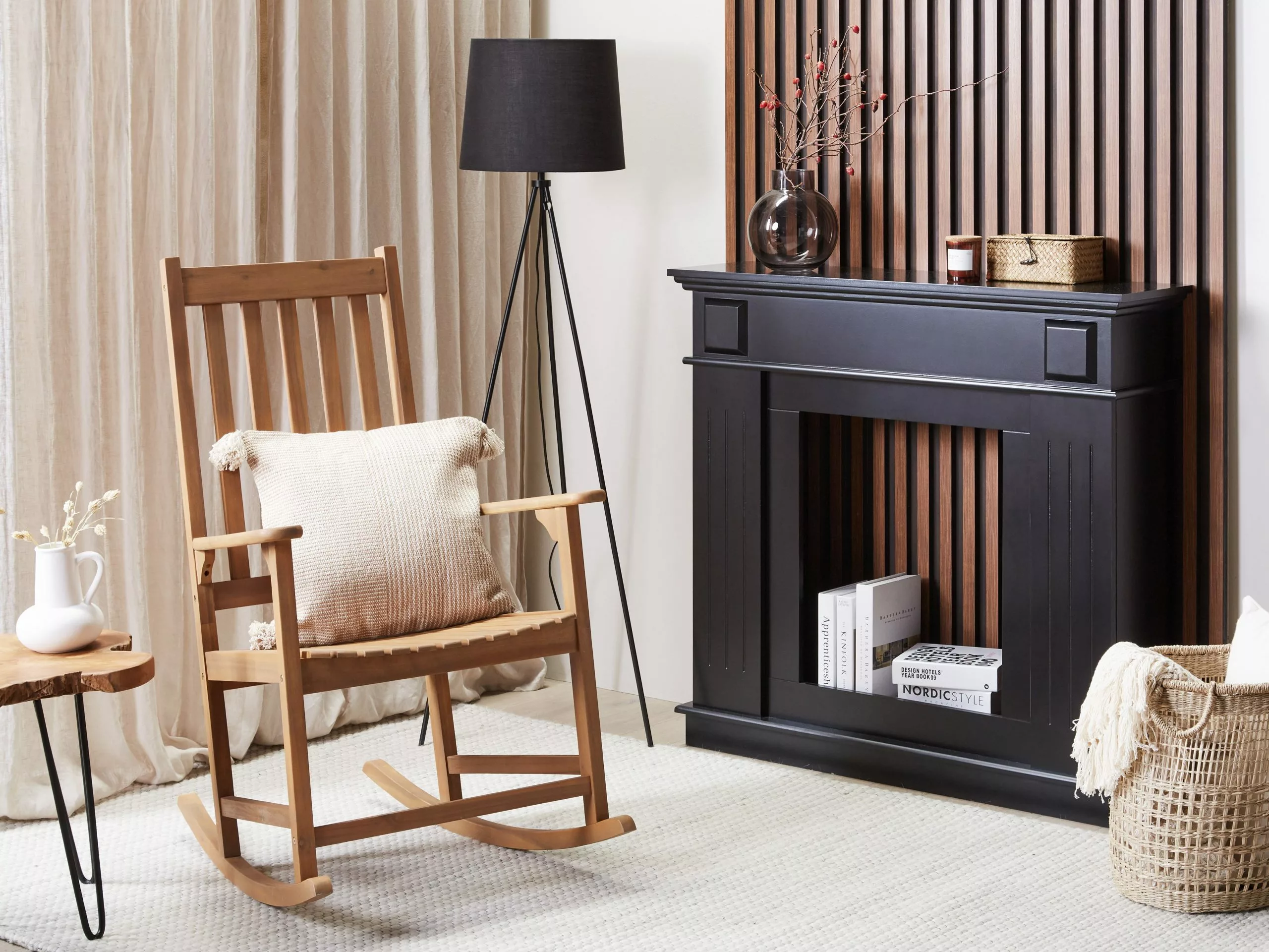 Beliani Keinutuoli Vaalea Akasiapuu BOJANO - Image 3