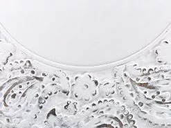 Beliani Sivupöytä Mangopuu Luonnonvalkoinen ELARA -Käsinojalliset tuolit Winkel undef src sa picid 851887 type whitesh image